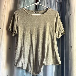 Gorgeous sage green plain short sleeve tee! WOMENS SIZE XL